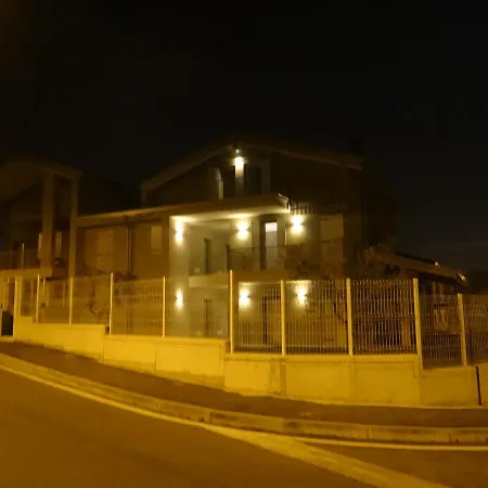 Nuovo Laghetto Del Frassino בית הארחה *