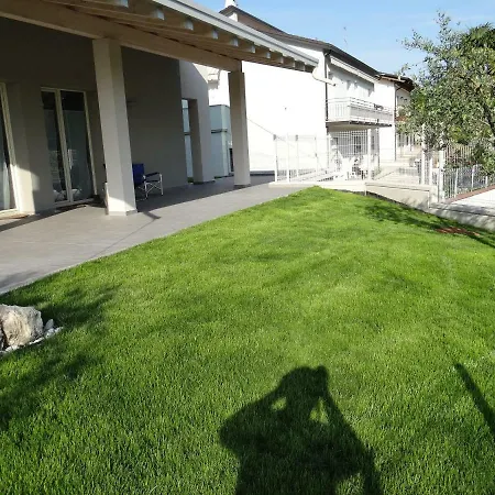 Nuovo Laghetto Del Frassino Pensjonat