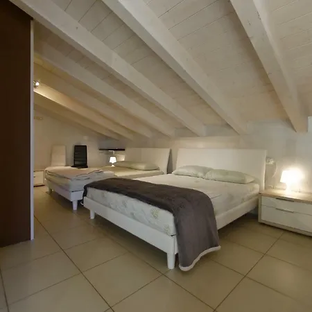 Nuovo Laghetto Del Frassino 3*