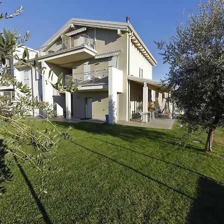 Nuovo Laghetto Del Frassino 3*