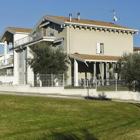 Nuovo Laghetto Del Frassino * פסקיארה דל גארדה