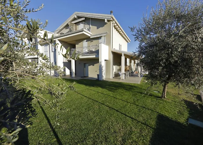 Nuovo Laghetto Del Frassino 3*